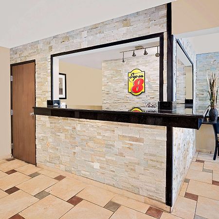 Hotel Super 8 By Wyndham Decorah Exterior foto