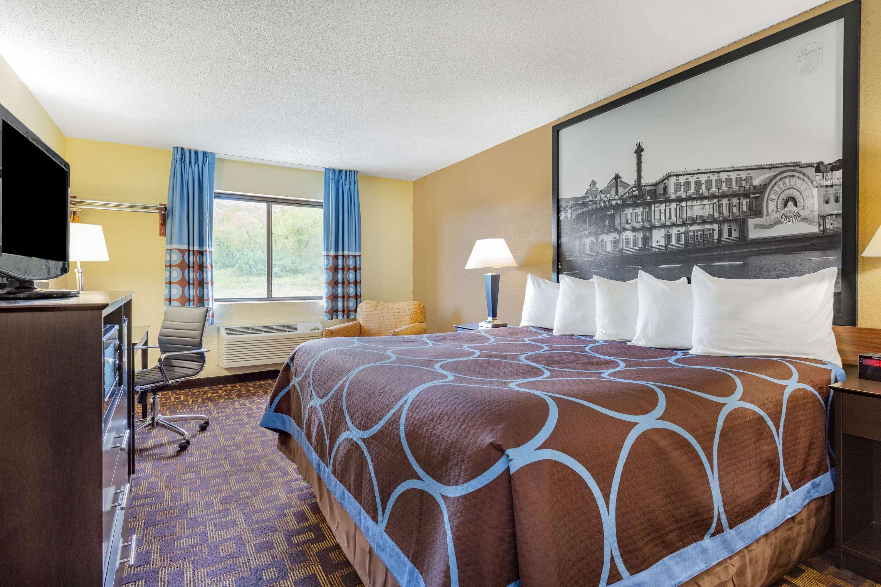 Hotel Super 8 By Wyndham Decorah Exterior foto