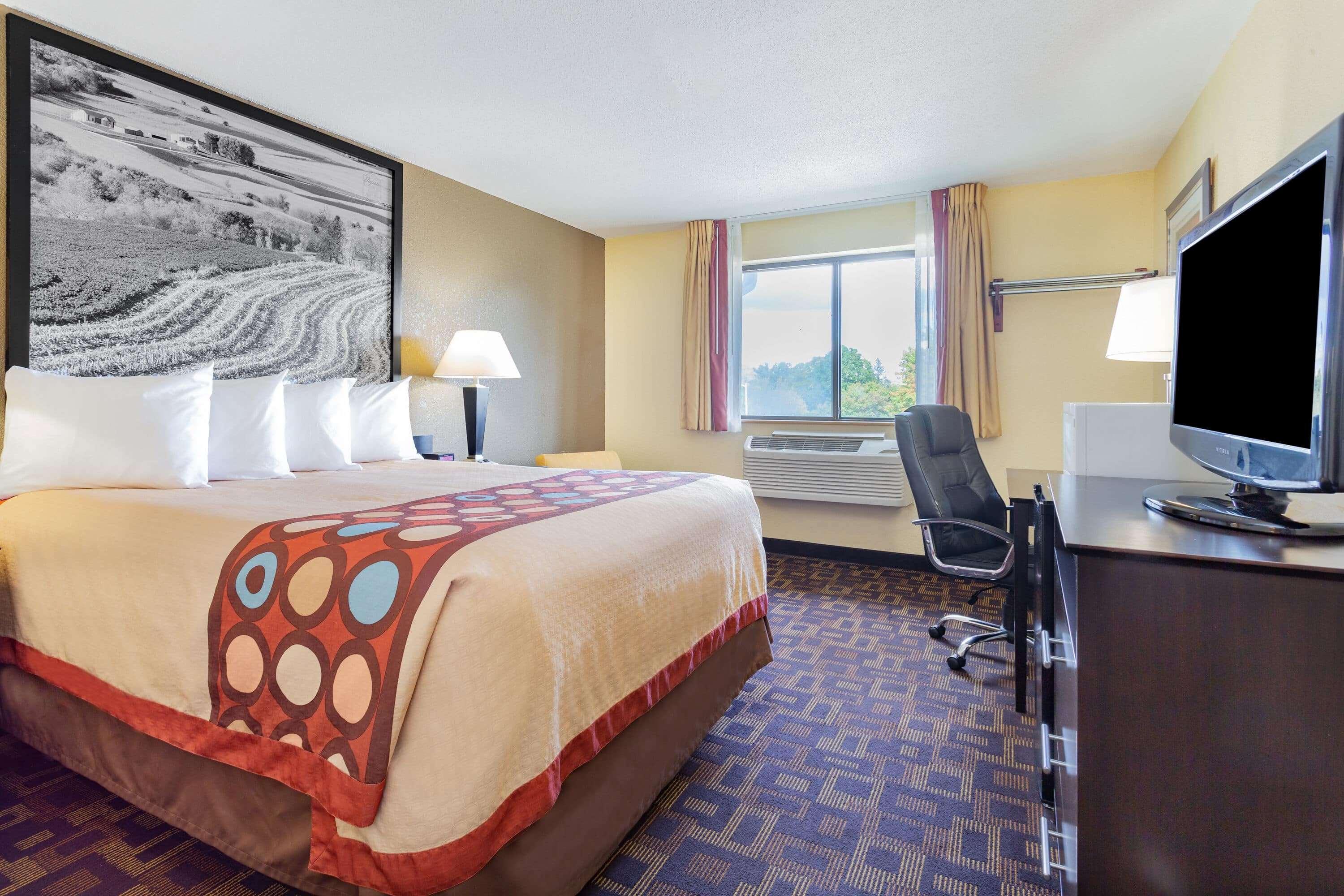 Hotel Super 8 By Wyndham Decorah Exterior foto